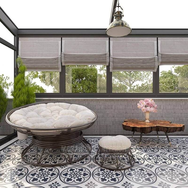 Bộ bàn ghế ngoài trời độc đáo với chiếc ghế lười được kết hợp với bàn gỗ óc chó nguyên tấm tạo nên vẻ đẹp sinh động cho